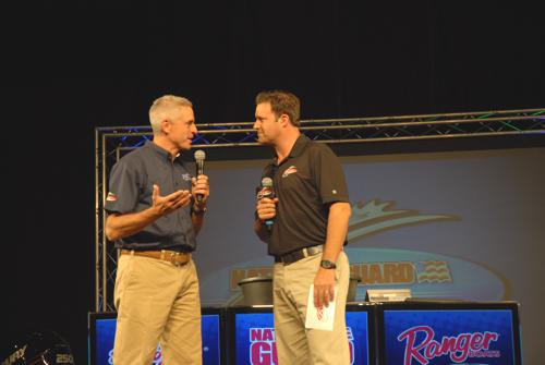 3339B7D8-546C-43B7-98EF-993660AE7B2C