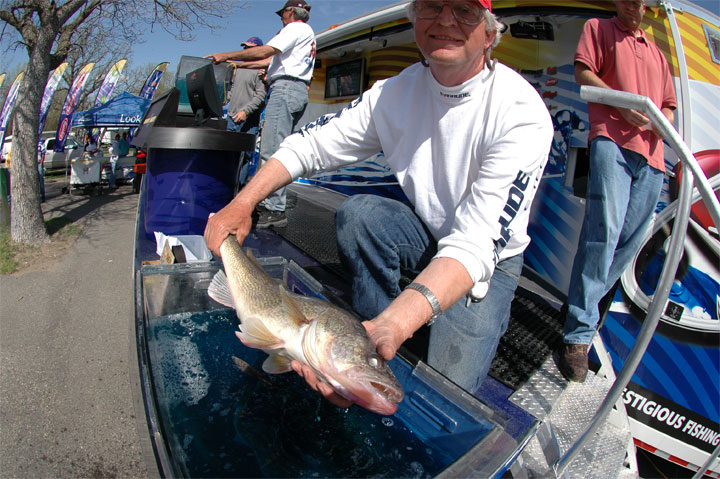 37E9D1EA-5F78-4500-973C-5289359EBA20