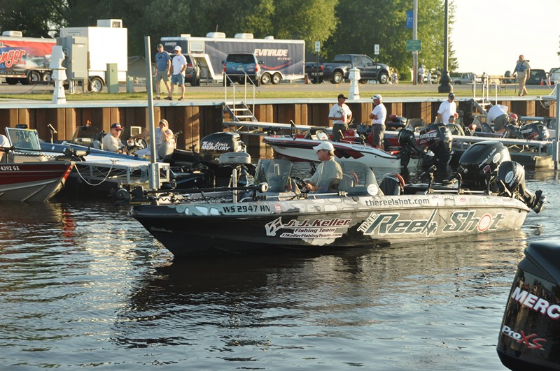 3837C62F-51CF-43BA-8657-83ACB2B9DC86