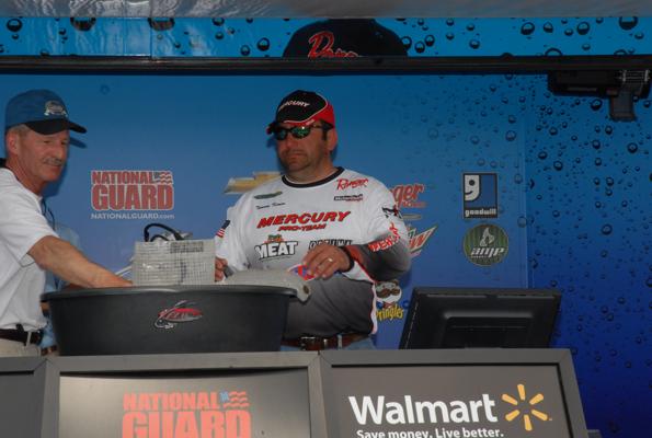 38AE45D5-7D49-44CC-A667-B209A64C843C