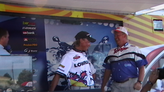 39CF770C-F428-4243-AEB8-47BCAE1A5588