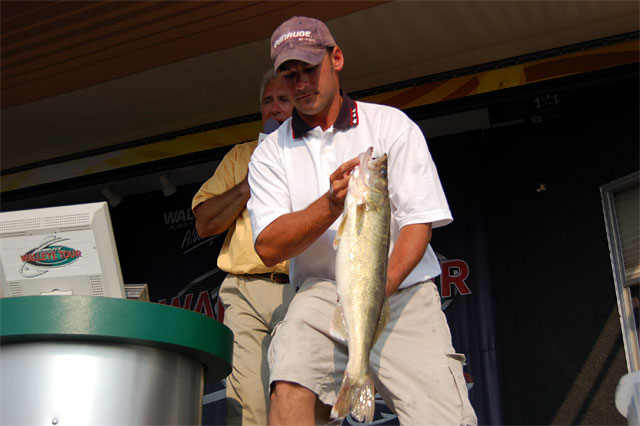 3AE886C0-028A-448E-8B4F-9A06FA7816BA