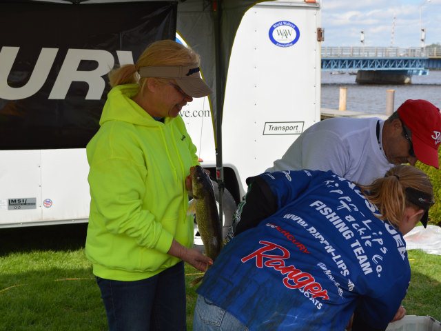 3C7C3D87-9AE7-4195-BABA-711D84A6416B