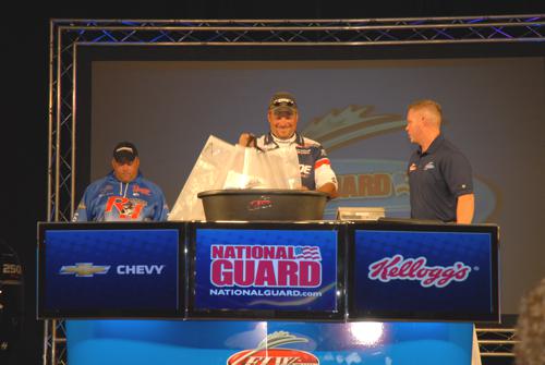 3FFFB25E-AE1E-4408-BD93-4FD56534AC3C