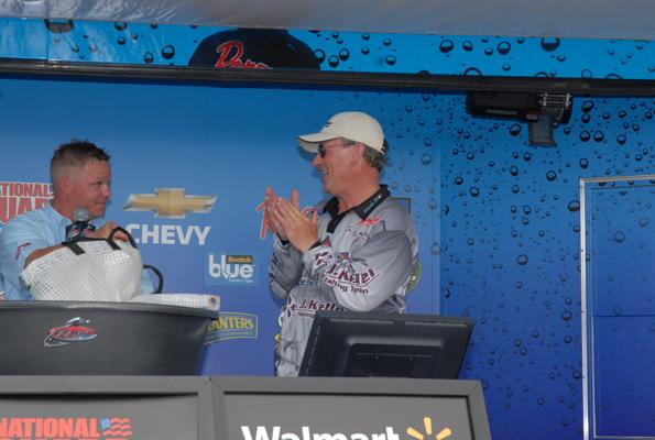 46C207DF-4E75-4D5D-989A-03E34B3C5526