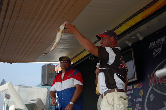 47DB5979-19A8-4F9A-8146-D614F4F6FC9E