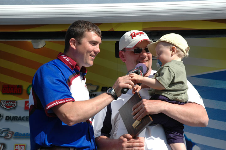 480DE17F-6906-44E5-9E62-AB6B6016C93E