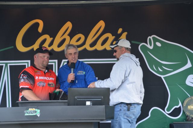 48C58A82-CAF4-4951-B4FE-9DCAC99BE40C