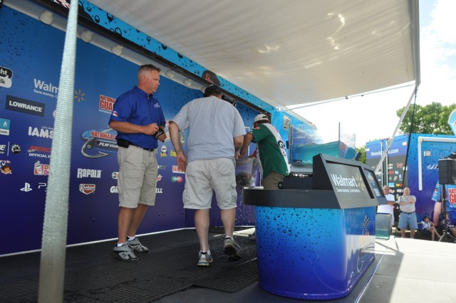 511E5D4B-F2A6-4C4F-9CCF-1A6D98148449