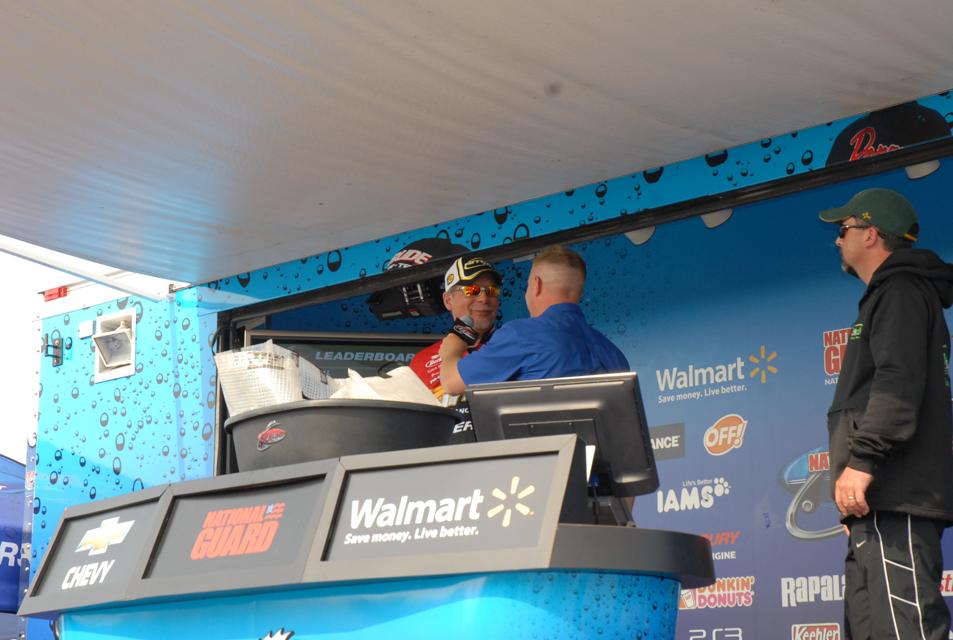 54363F23-BCCA-44B7-B2A3-40197AB19DCA