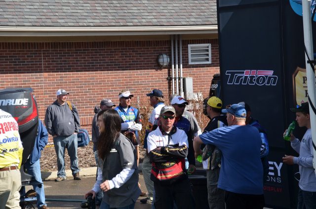 55C45702-9CA1-4674-8FF8-FBBE38B1480F