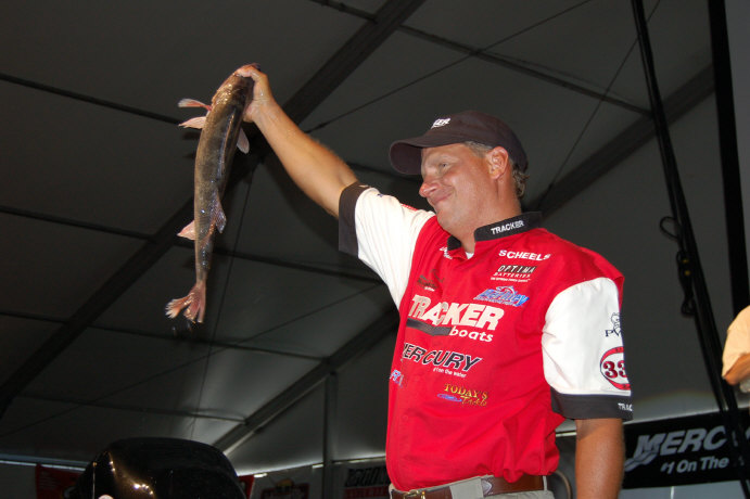 5639AC45-7CF2-48DC-A326-4E8F45DBBFF5