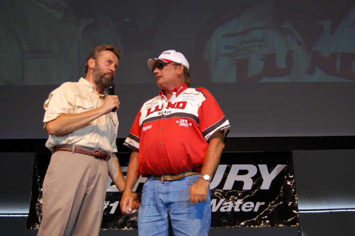 5661AE7A-6B93-41D7-9B4D-AE33E47CB97E