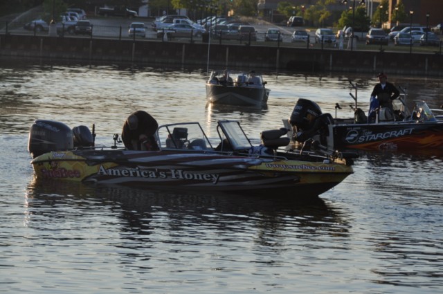 570EFD7B-A709-41DB-91E5-5D61446C5C6D