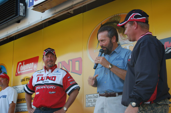 58C06C46-3C4D-4D0F-A266-1CDF22421CC0