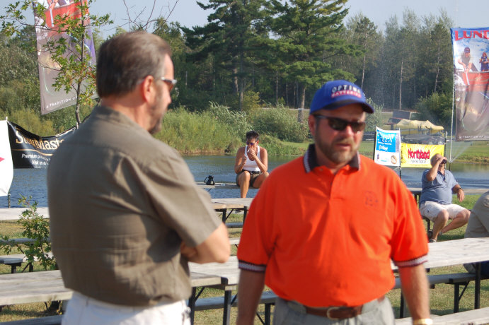 59EB711E-903B-4E29-BF07-E3F67853B059