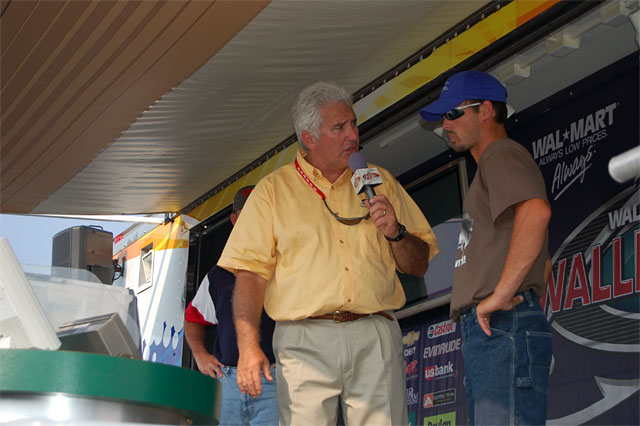 5A18F957-6E31-4103-B34D-C46307870533