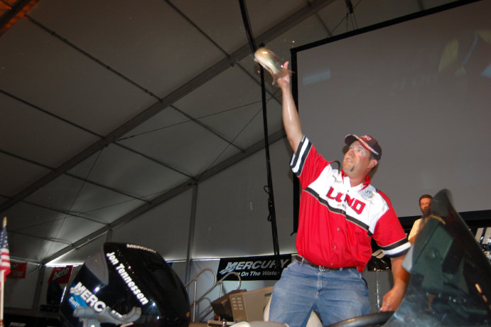 5AA8F682-7C8C-469F-B940-6C2015209407