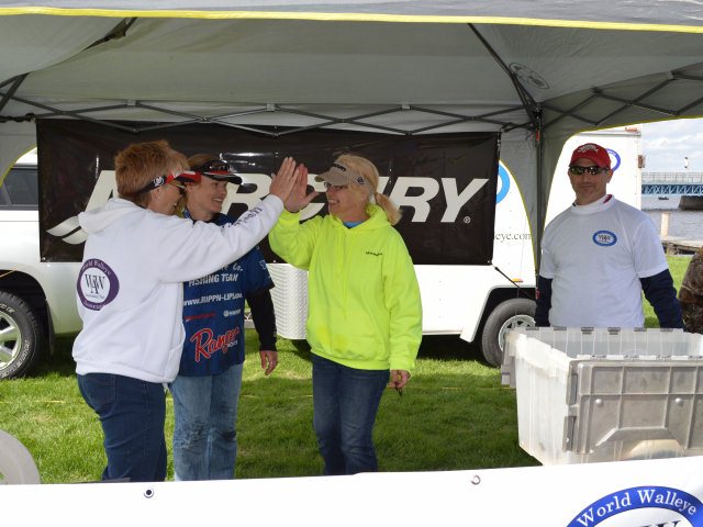 5CB767BF-6FC7-48EF-B459-D9BABB3CCA30