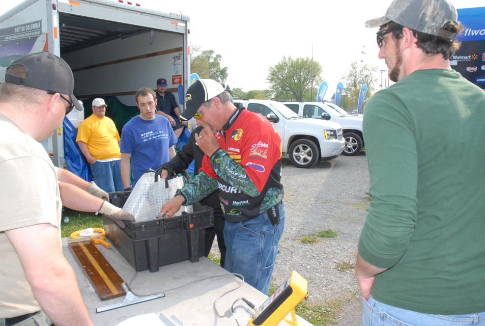 5CBE873C-3A10-45C7-B568-9BDCEEB30C88