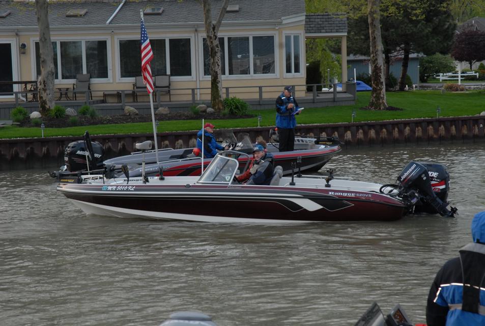 5DAD3F1A-0877-4A74-A12F-4D05E0938B18