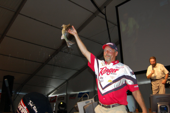 60164F38-171A-4D03-B5D1-3C4C7515894F