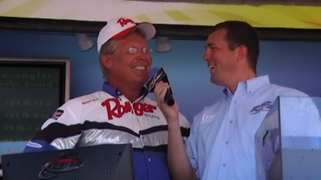 60D35E86-95D8-45E0-A098-33AC1C1EDCDD