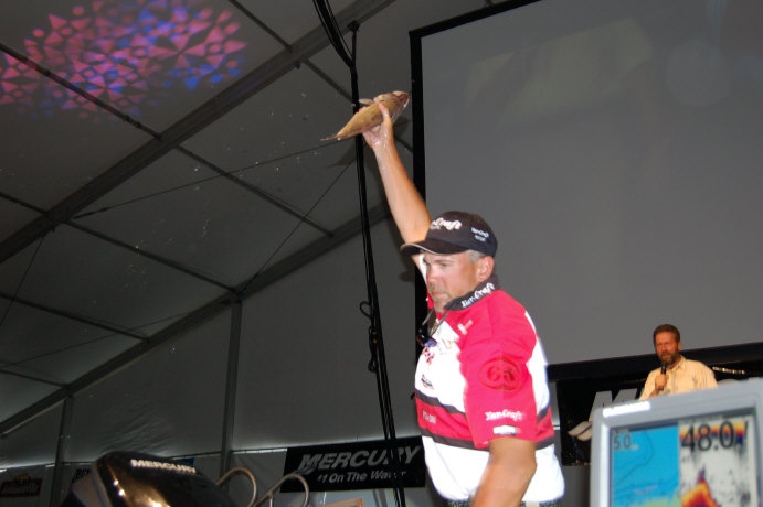 616B8A85-AD8A-492B-BF1B-45E03D98A62C