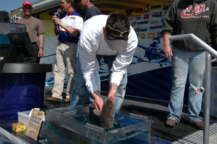 62B01A4E-E1FC-4E74-9BC1-865F6DF88FE1