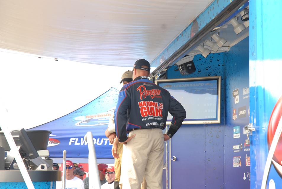 62DA5BCA-959B-43E0-B5F8-724CA37691F9