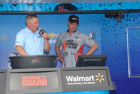 648550BE-E84B-4C32-A270-246E63CDB21F