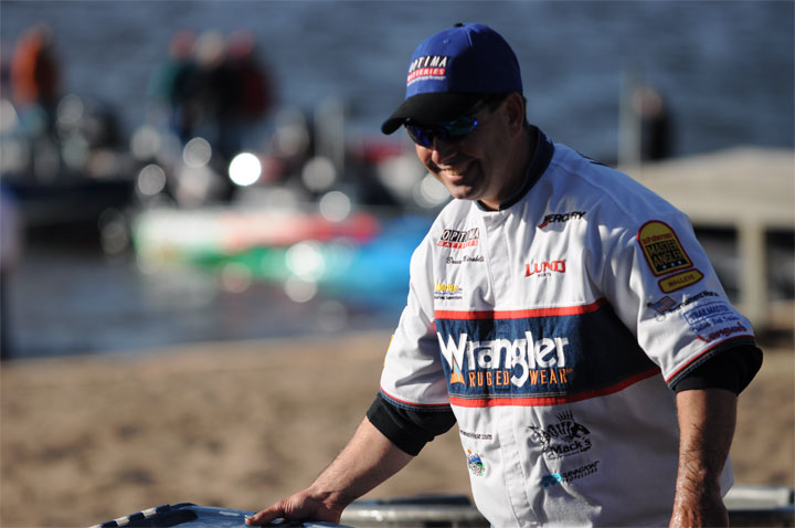 68B317FC-A666-47CA-B900-AE09AAA14EAF