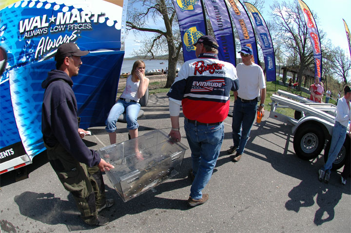 6B8E8CCB-CF7F-4300-99B0-6C8E779DBF9C