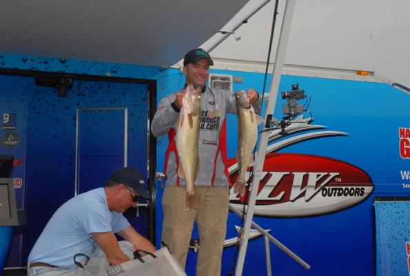 6C3F43DB-3FBF-4DE1-9F7B-08F0E8BEA940