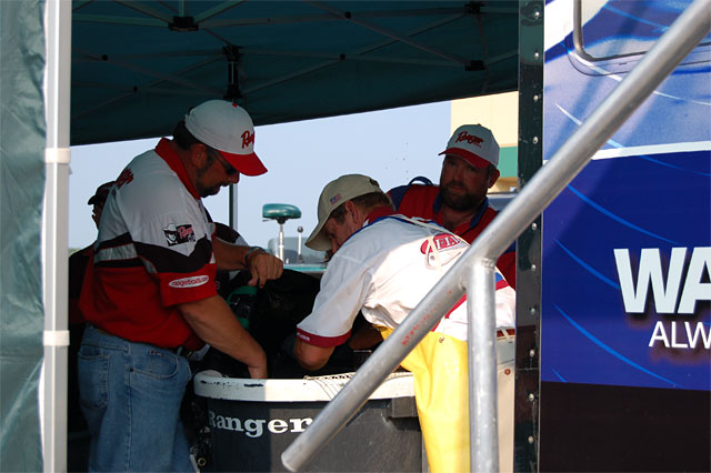 6E3171C8-D916-4CB1-BDCD-9F1FD320A779