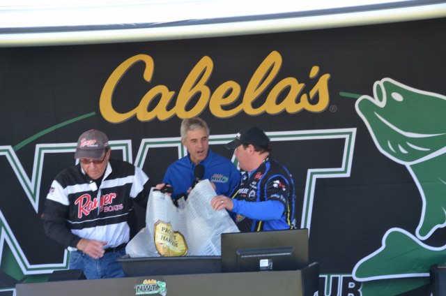 6E700A73-2EBD-474D-B21C-03B4CFF9DC6D