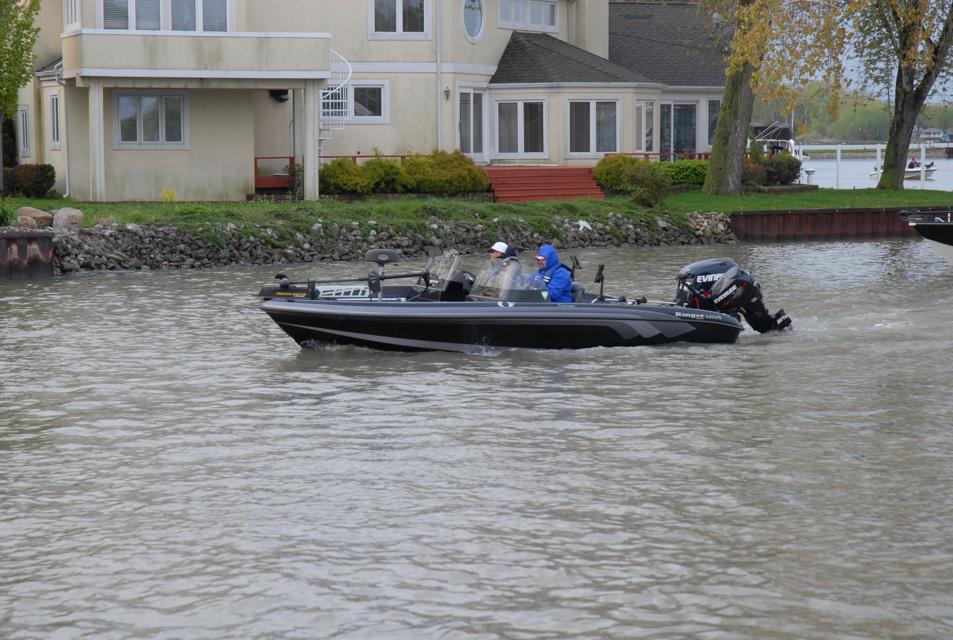 6E97D327-C366-49C9-ACAE-63CF314FD9CC