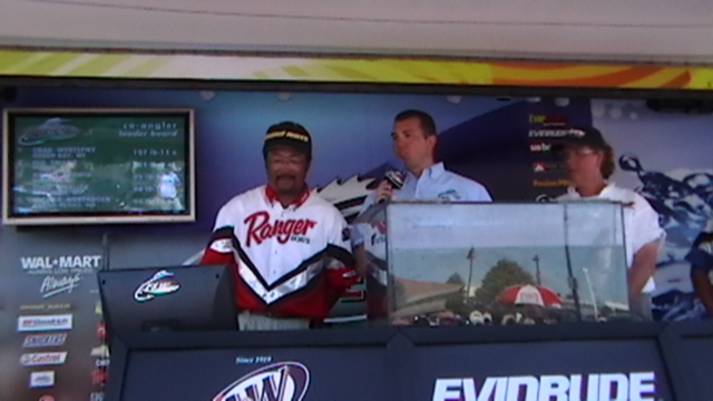 6EEB36F3-255D-4308-B1E6-4DD2A794CB92