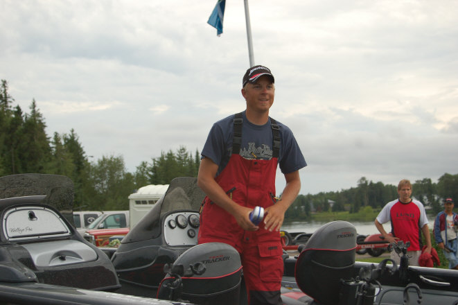 6FAD0918-03AF-46D1-ACF1-7750C0AFA4AD