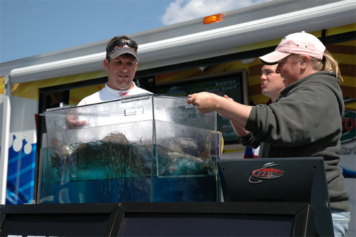 70658EA0-5BF7-4B16-A8E8-64A7A191C148