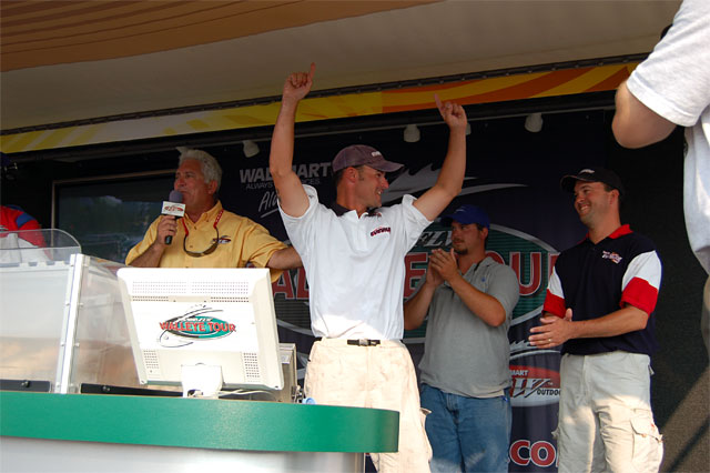 71845873-BF78-402B-A4FA-86B8C3648042