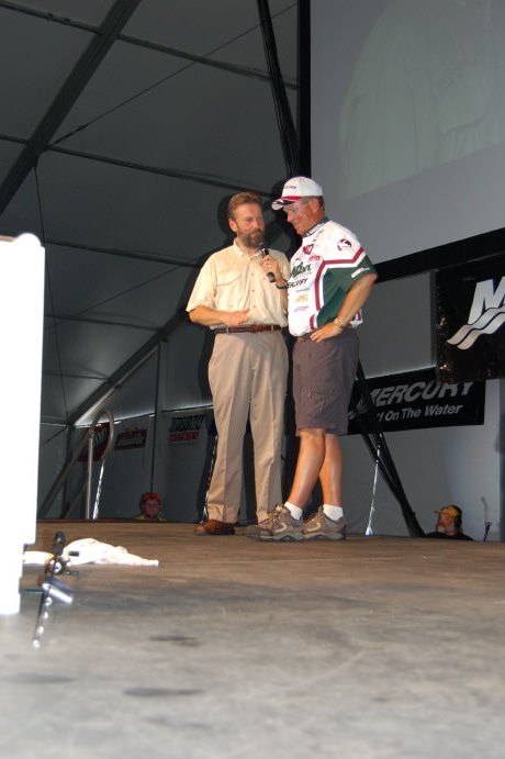 71AE71C2-B7CA-4EE4-9119-9B8BAE18FAA8