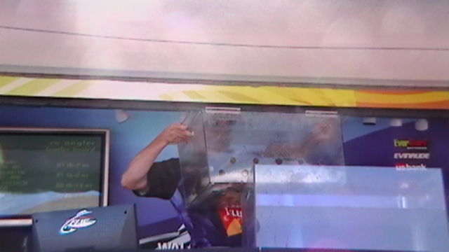 7357A033-C7FC-420B-94DE-9D9540074D9C