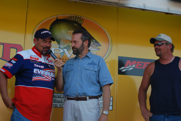 74909854-F5E2-4D8C-85A5-D8D9CB8BC59D