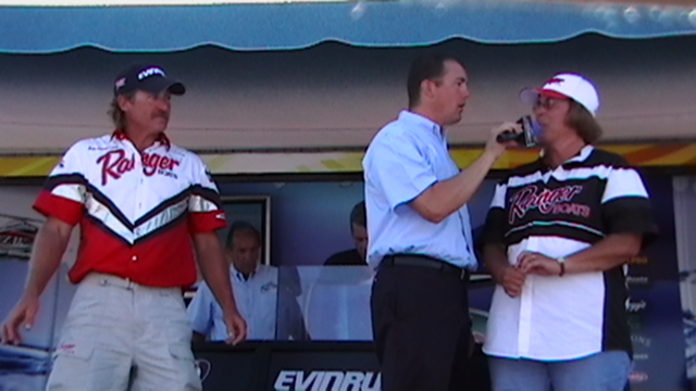 74D1BF68-0D59-4414-AEB5-9733232F3E9C