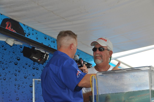 75B1EC26-BD63-42FA-8EFE-A0249380DCBA