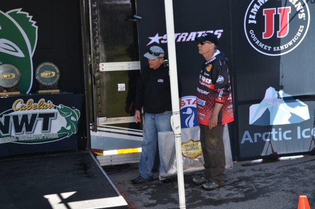 76BF09C6-88E3-4BF0-A684-FDC40DD006C0