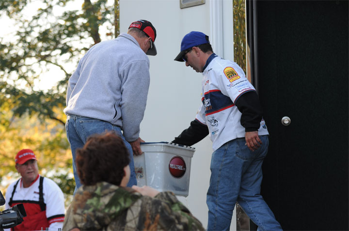 79AC897E-98C7-46B3-A49E-C246CD6CEE8C