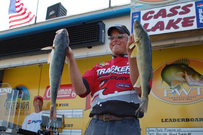 7AF40FBA-54AB-4715-AFD2-DC68C62177DD