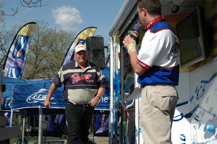 7B00E318-CA47-4CEB-92F2-71FEDE570AB1